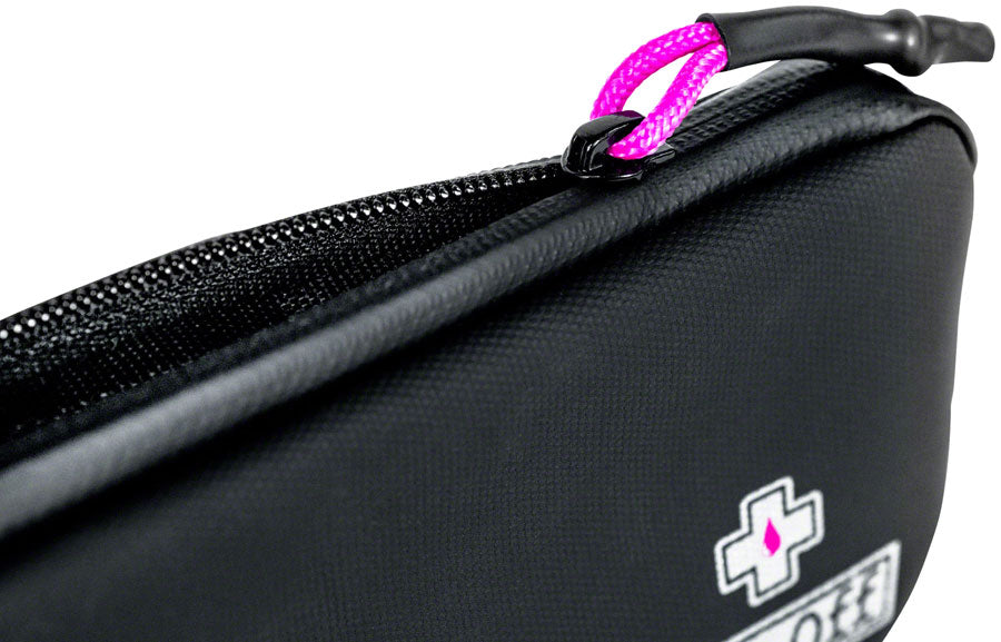 Muc-Off Essentials Case