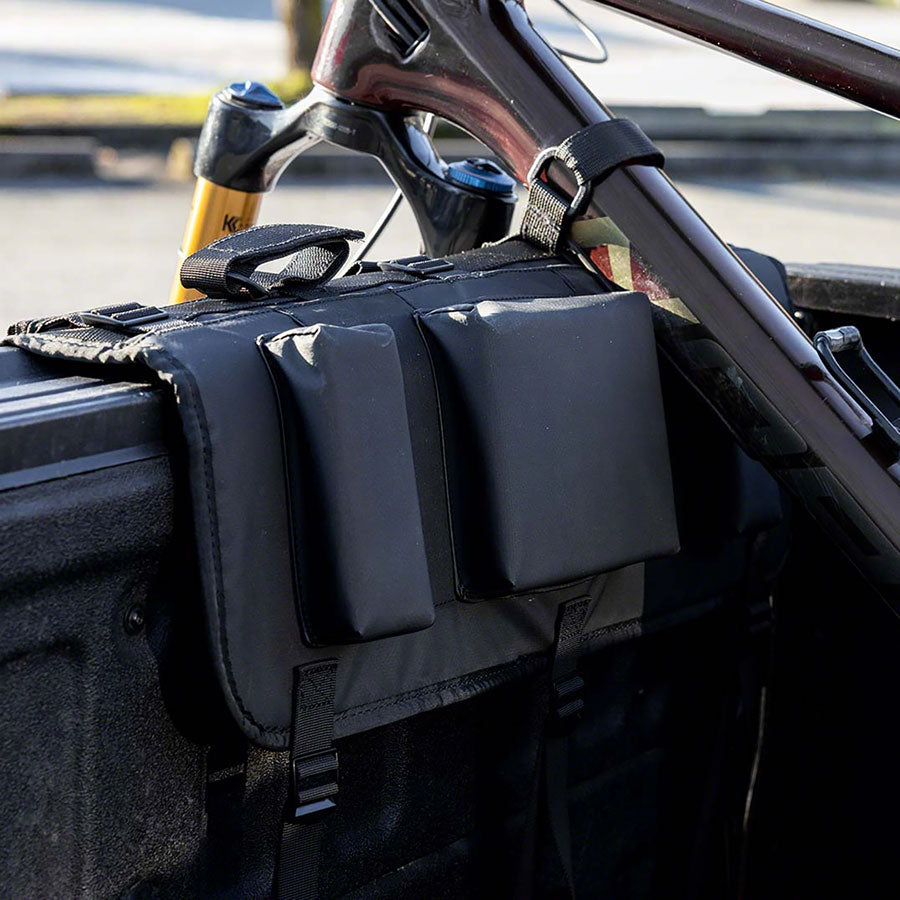 Fox Overland Split Tailgate Pad Blk OS