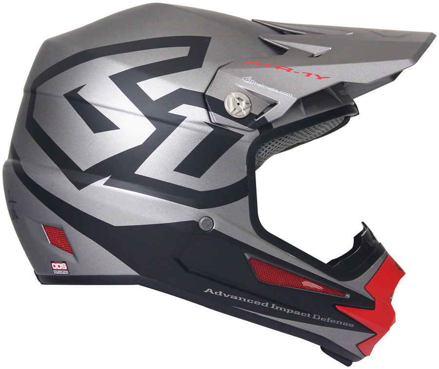 asmt bike helmet 6D Helmets ATR-1Y Macro Youth Helmet – Incycle Bicycles