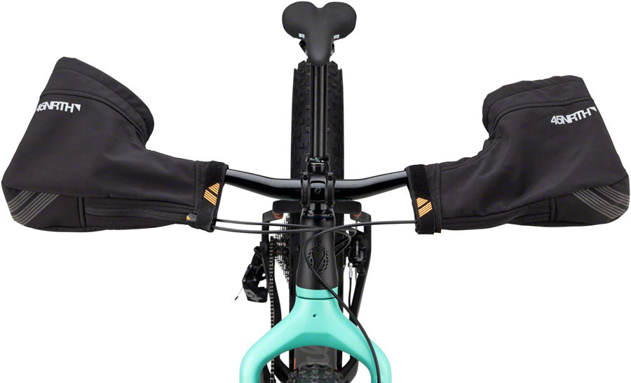 45NRTH Draugenklaw Pogies and Flask Bundle