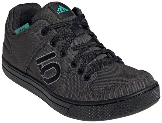 FIVE TEN Five Ten Freerider Primeblue Flat Shoe - Men'S, Dgh Solid Grey / Grey Three / Acid Mint - Blue / Grey
