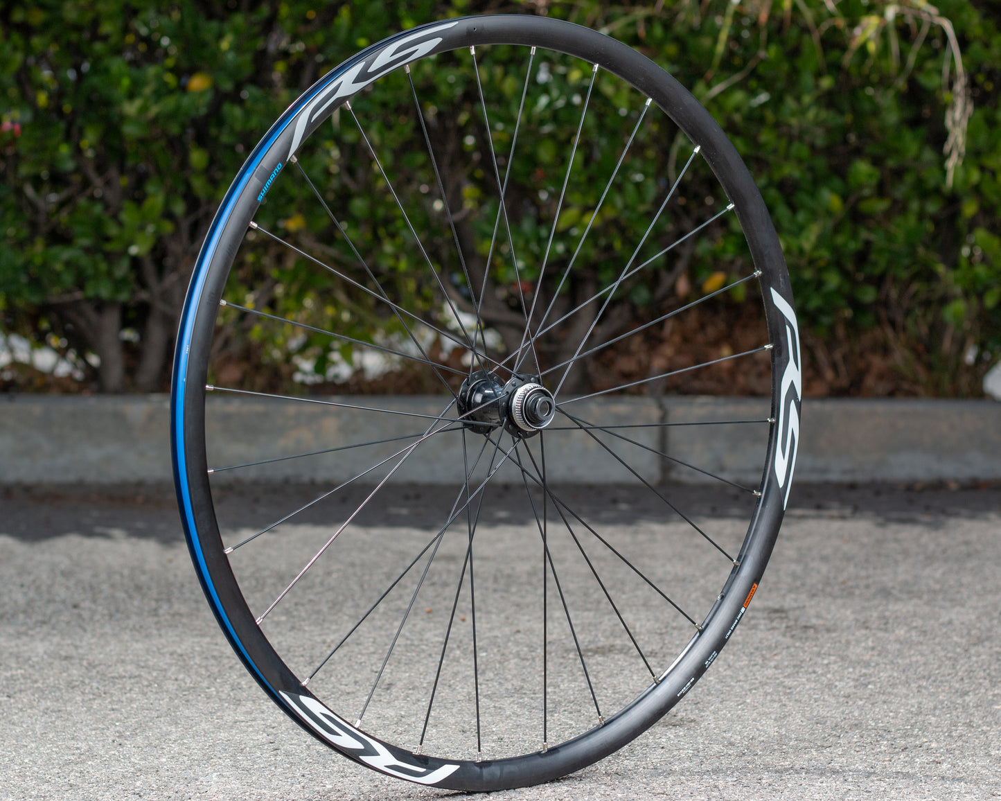 Shimano WH-RS170 12x100 Front Wheel Centerlock w/opkge