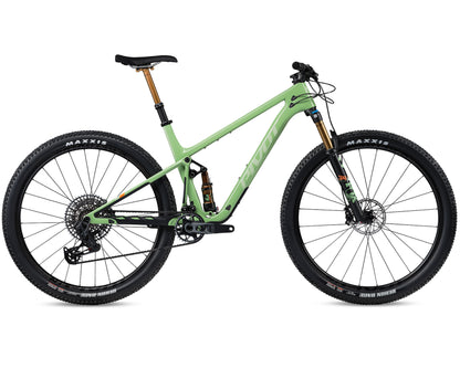 Pivot Mach 4 SL V3 Pro X0 Eagle Factory Carbon Wheel