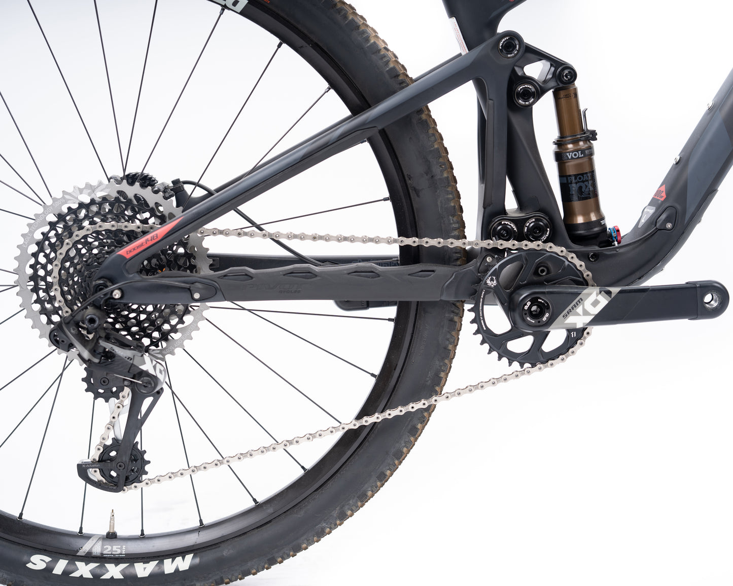 Pivot Mach 4 SL Pro XO1 Stealth LG