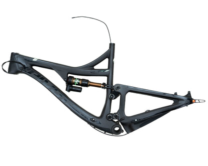 [Blem] Pivot Mach6 Carbon Frame - Size Large