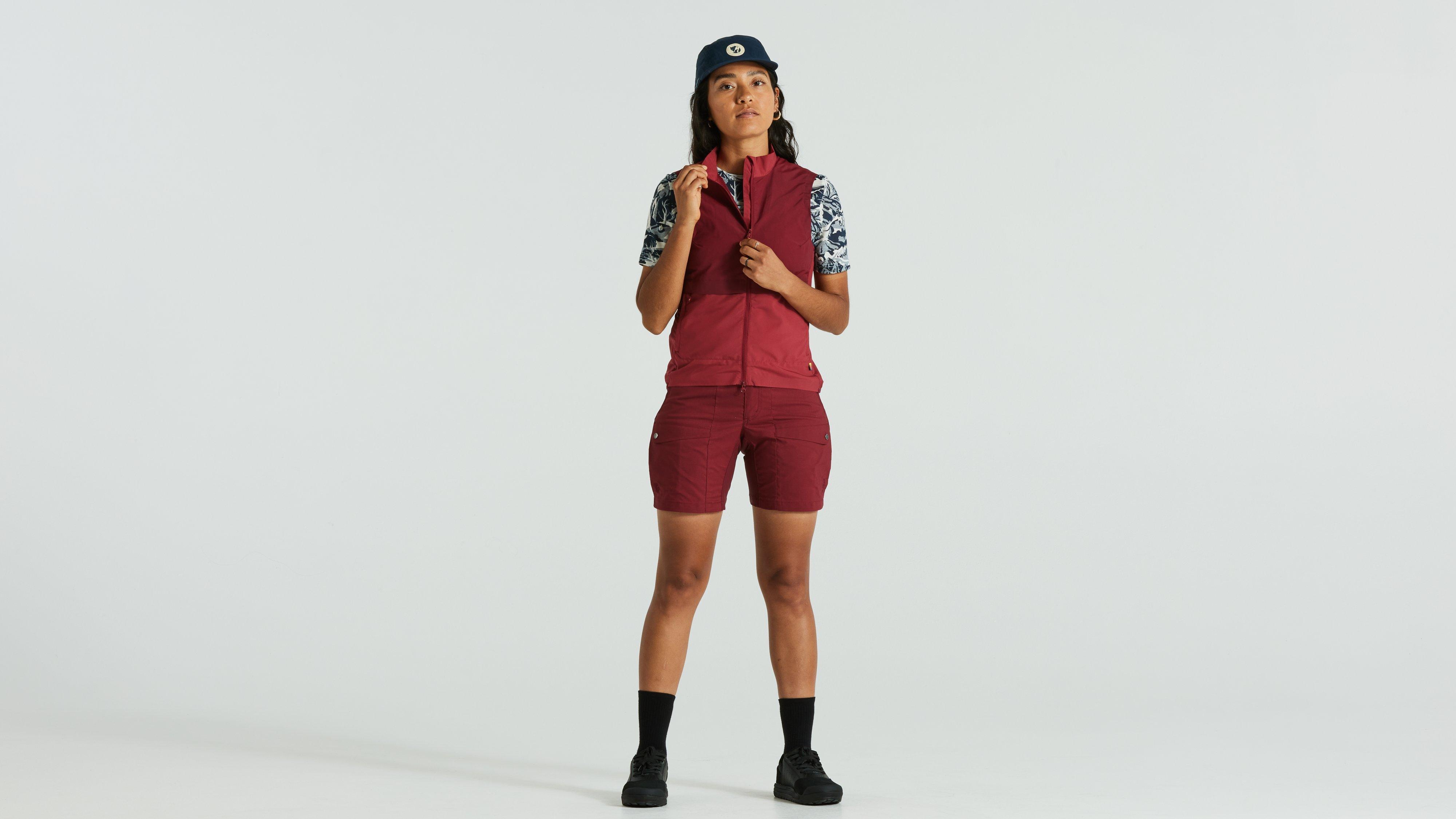 Specialized/Fjällräven Women's Adventure Vest – Incycle Bicycles