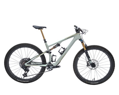 [Pre-Owned] 2025 Specialized Epic 8 Pro Evo - Size L