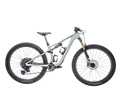 [Pre-Owned] 2025 Specialized Epic 8 Pro EVO - Size S