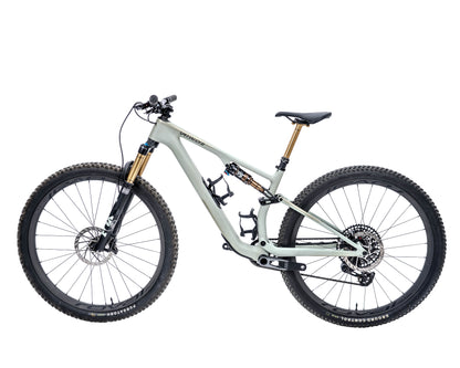 [Pre-Owned] 2025 Specialized Epic 8 Pro Evo - Size M