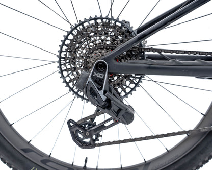 [Pre-Owned] 2025 Specialized Epic 8 Pro Evo - Size L