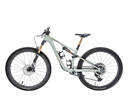 [Pre-Owned] 2025 Specialized Epic 8 Pro Evo - Size S