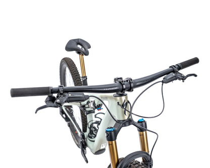 [Pre-Owned] 2025 Specialized Epic 8 Pro Evo - Size S