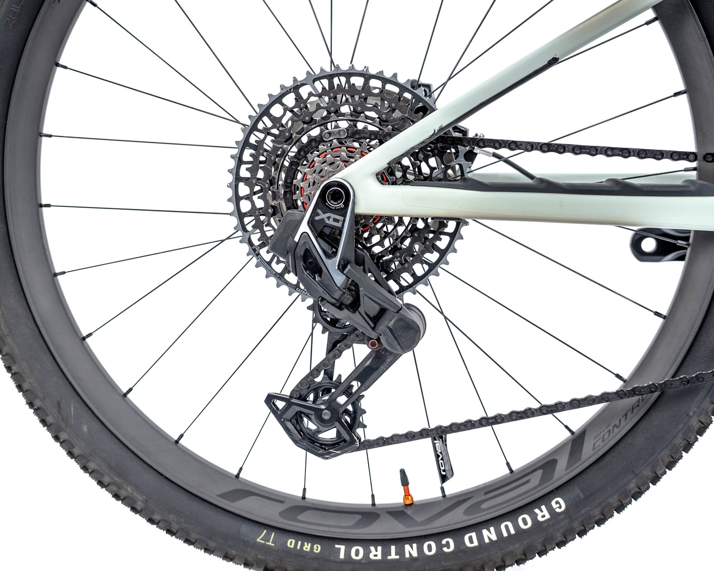 [Pre-Owned] 2025 Specialized Epic 8 Pro Evo - Size S