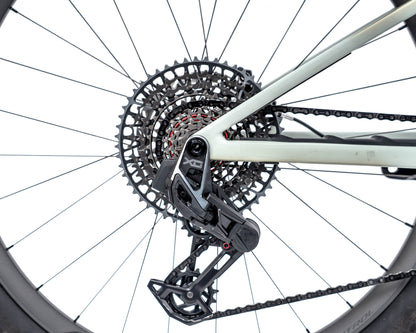 [Pre-Owned] 2025 Specialized Epic 8 Pro Evo - Size XL