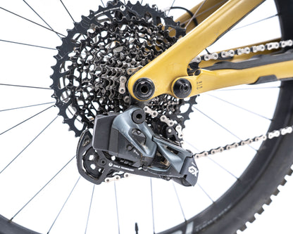 [Pre-Owned] 2023 Specialized Levo Expert Carbon - Size S4