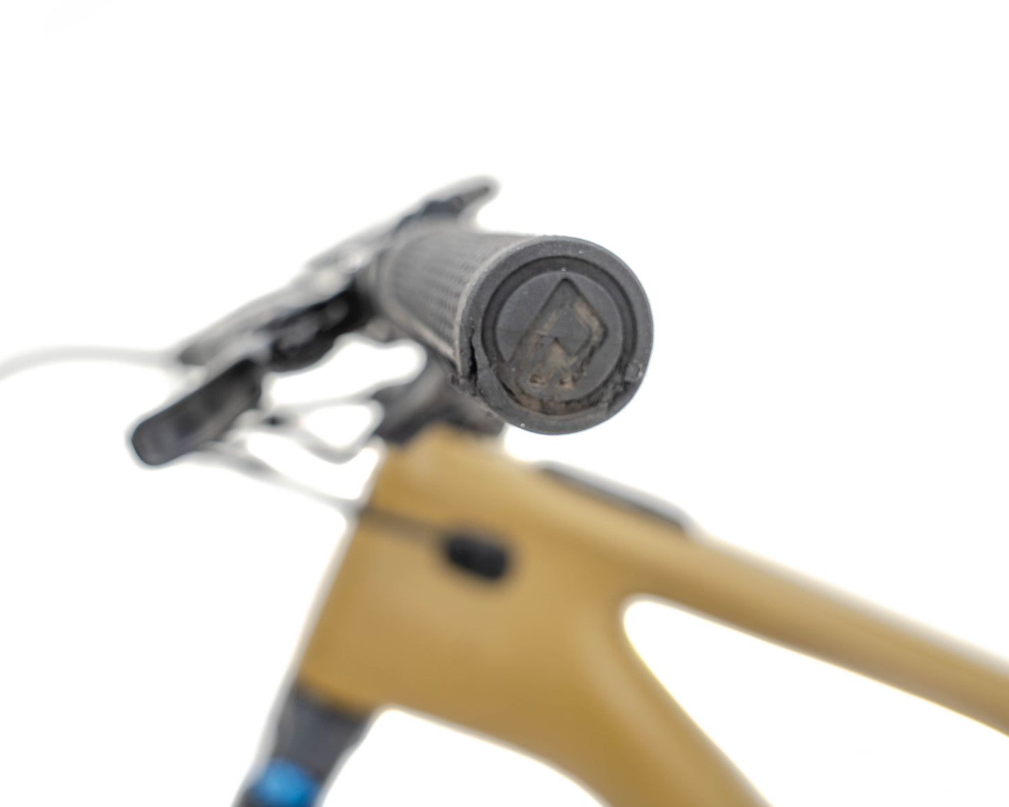 [Pre-Owned] 2023 Specialized Levo Expert Carbon - Size S6