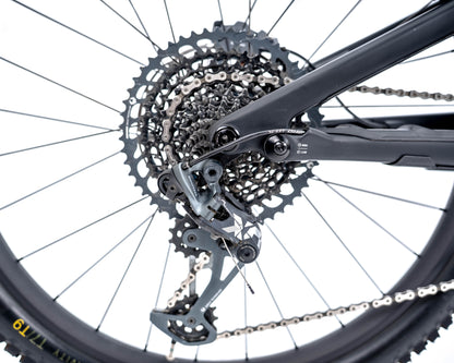 [D&R Pre-Owned] 2025 Specialized Levo Comp Carbon G3 UL - Blk/Ltsil S2