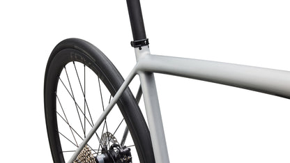 2026 Specialized Aethos 2 Expert - Shimano Ultegra Di2