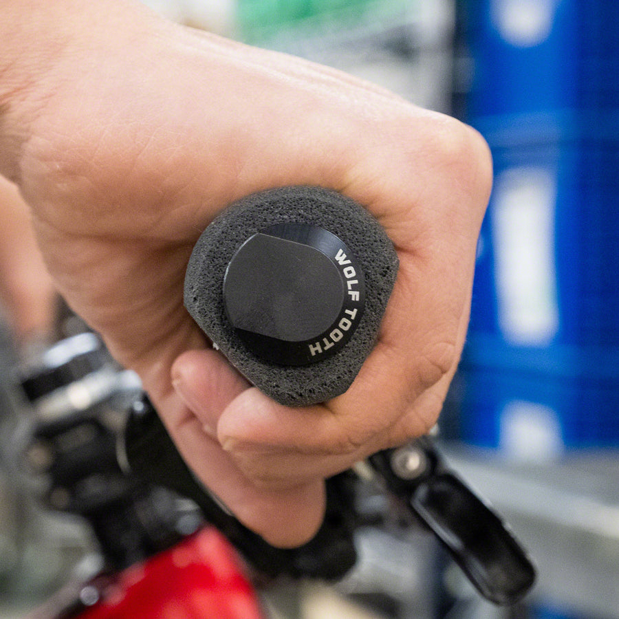 Wolf Tooth Mega Fat Paw Cam Grips