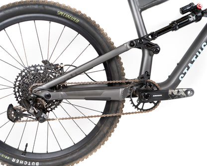 [D&R Pre-Owned] 2022 Specialized Status 160 - Smk/Arctblu S4