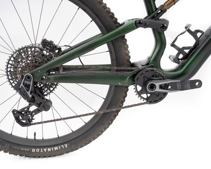 [Pre-Owned] 2025 Specialized Stumpjumper 15 Pro - Size S6