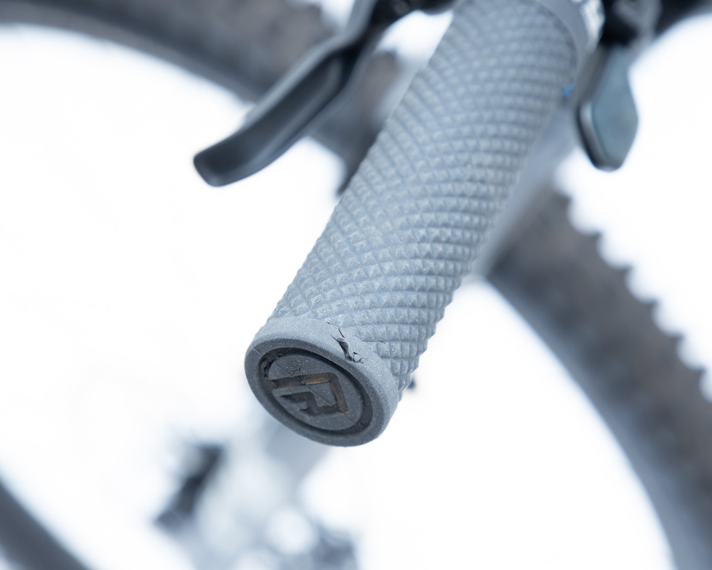 [Pre-Owned] 2025 Specialized Stumpjumper 15 Expert - Size S4