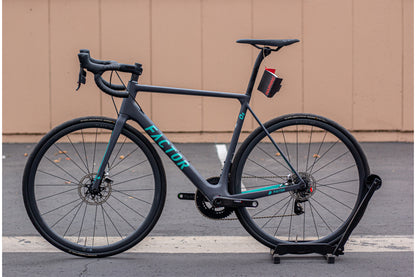 2019 Factor O2 Disc Etap Turq 56