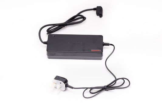 Shimano Steps Battery Charger(4A) EC-E6000-6X, Built in  AC Power For UK w/opkg