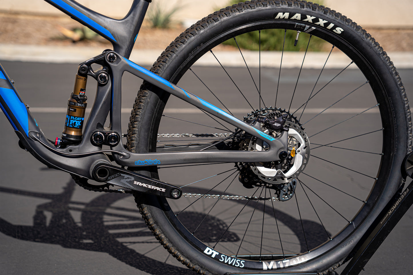 2020 Pivot Mach 4 SL Pro XT Blue MD