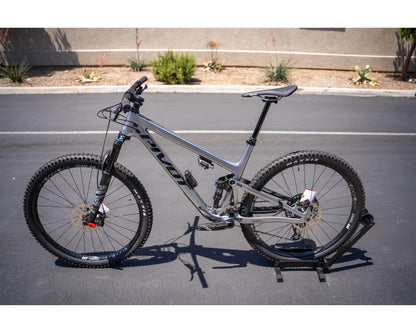 2021 Pivot Trail 429 V3 Race X01 Met Sil XL