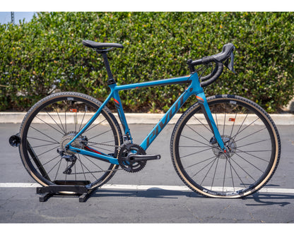 2020 Pivot Vault V4 Ultegra Blu SM