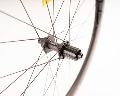 DT Swiss ARC1450 DICUT Carbon Rear Wheel Centerlock Disc Shimano 11s w/opkge