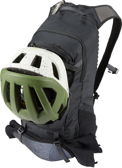 Dakine Syncline Hydration Pack