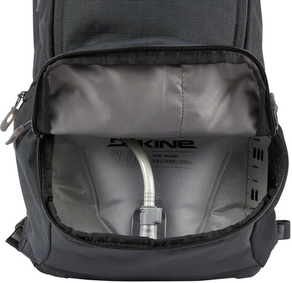 Dakine Syncline Hydration Pack