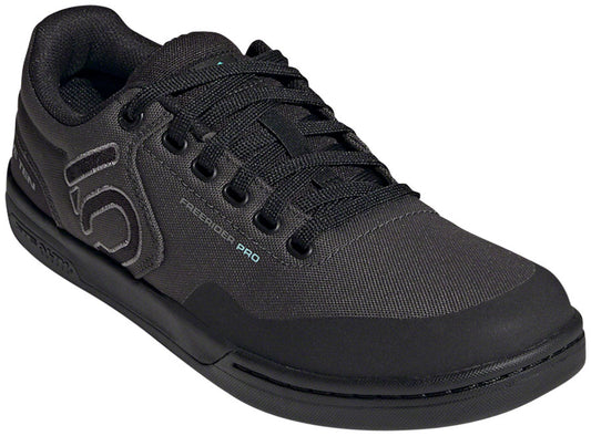 FIVE TEN Five Ten Freerider Pro Primeblue Flat Shoe - Men'S, Dgh Solid Grey / Grey Three / Acid Mint - Blue / Grey