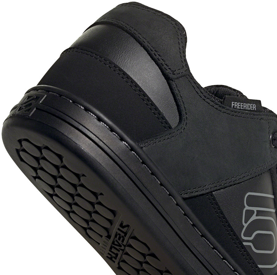 Five Ten Freerider DLX Flat Shoe  -  Men's, Core Black / Core Black / Grey Three