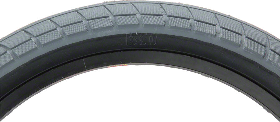 BSD Donnasqueak Tire