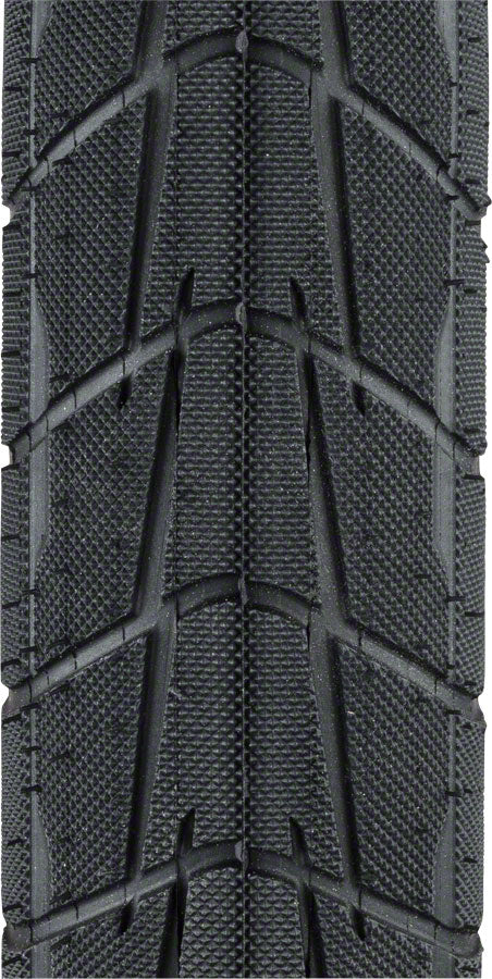 Eclat Predator Tire