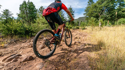 Stan's No Tubes Flow CB7 Rear Wheel