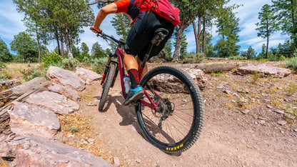 Stan's No Tubes Flow CB7 Rear Wheel