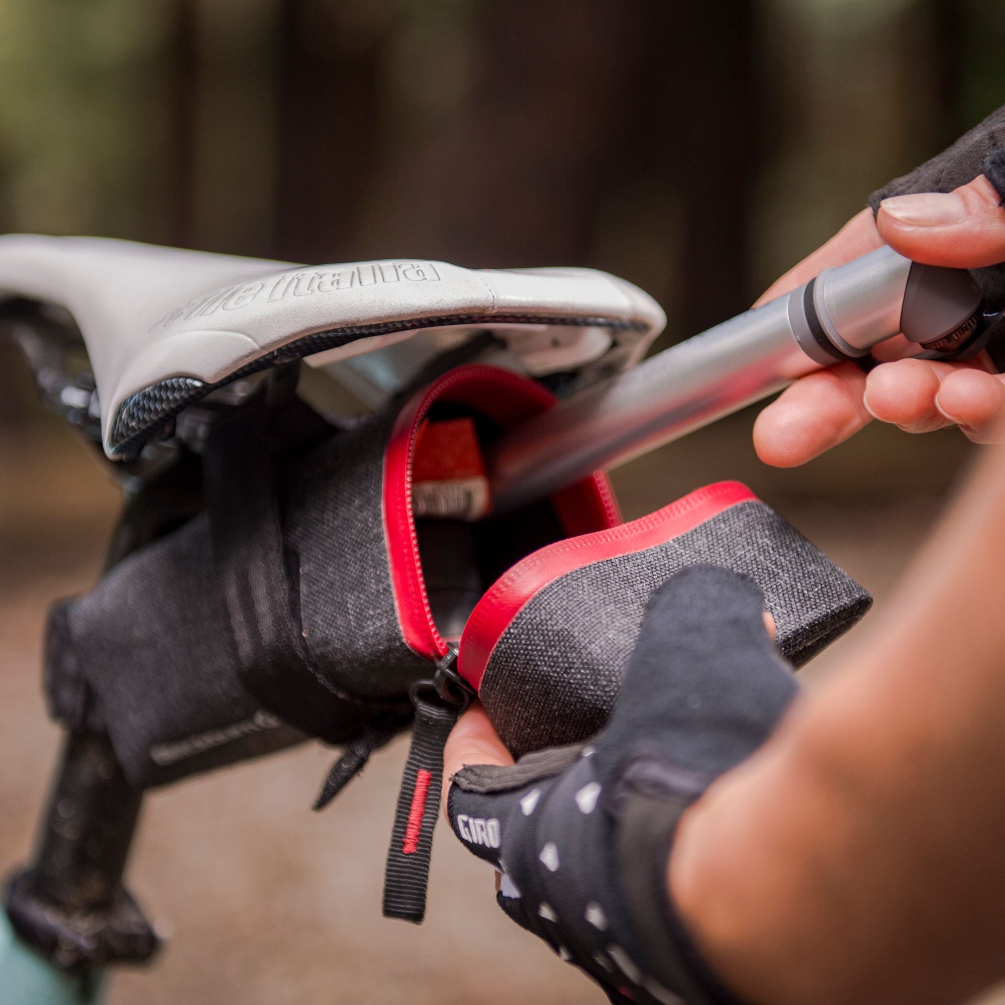Blackburn Barrier Seat Bag - Thumbnail 3