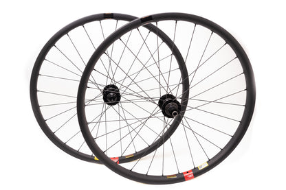 Santa Cruz Reserve 27,  Chris King XD ISO Boost  29" Wheelset Blk