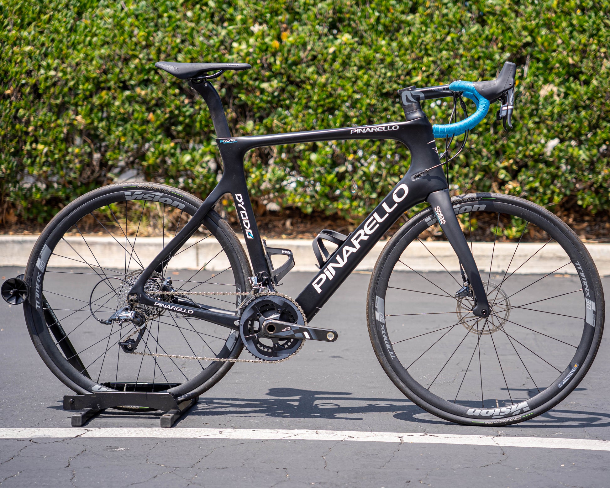 2019 Pinarello Dyodo Force E-Road Blk/Blu 58 – Incycle Bicycles